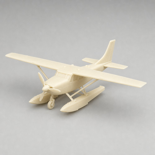 Cessna 206 floatplane scale - n,